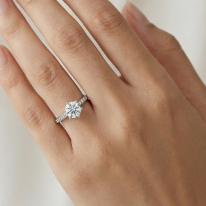 925 Sterling Silver Classic Solitaire Pave Band Engagement Ring Jewellery for Women