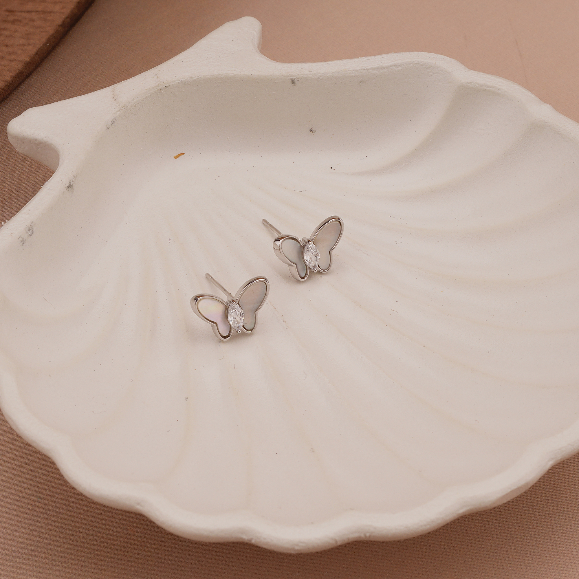 925 Sterling Silver Butterfly Stud Earrings Mother of Pearl Inlay Jewellery