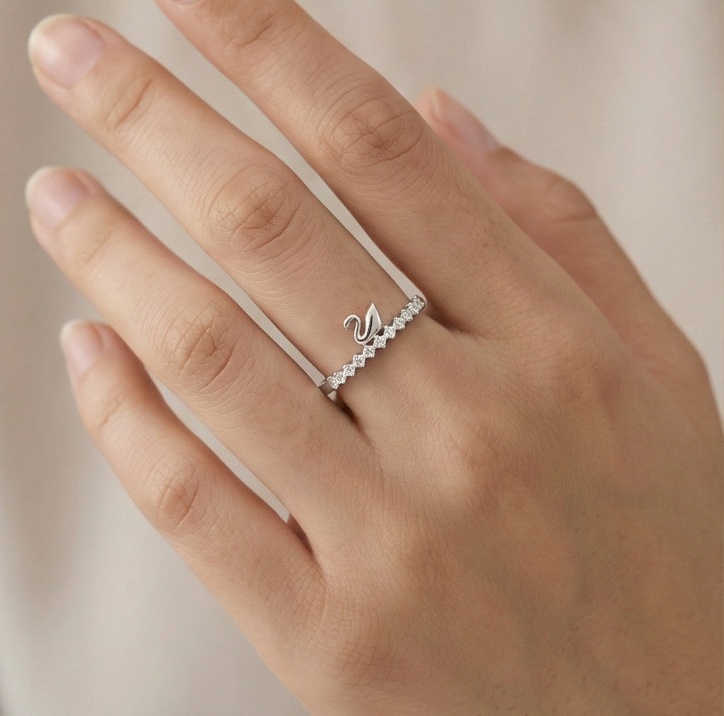 925 Sterling Silver Elegant Swan Motif Adjustable Ring Jewellery for Women