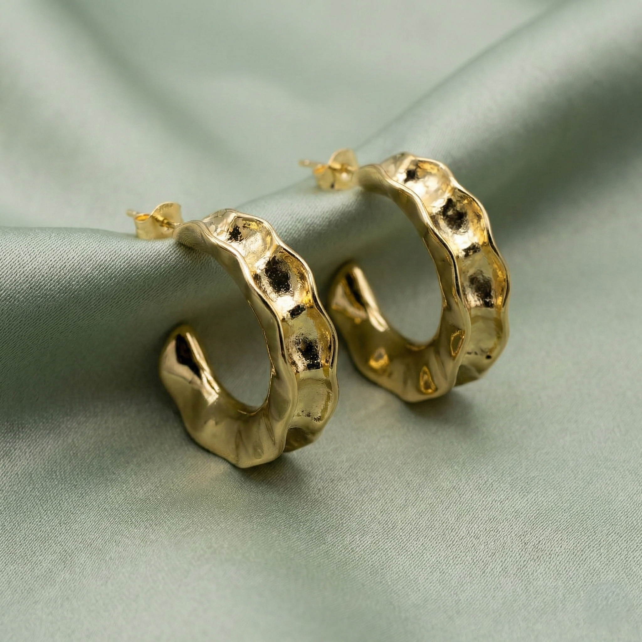 925 Sterling Silver Molten Wave Hoop Earrings in Gold Finish Women's Jewellery