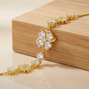 925 Sterling Silver Gold Plated Floral Clover Adjustable Bolo Bracelet Premium Jewellery for Women