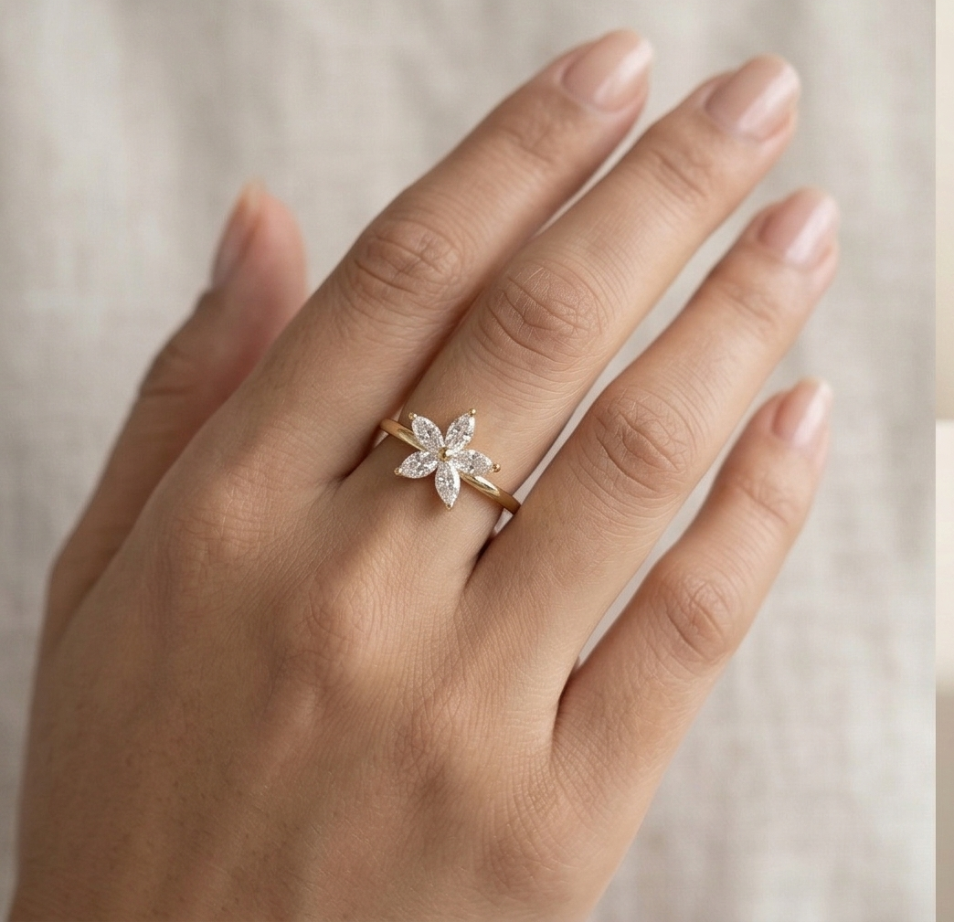 925 Sterling Silver Clear Starburst Floral Ring Yellow Gold Finish Jewellery for Women - Size 8