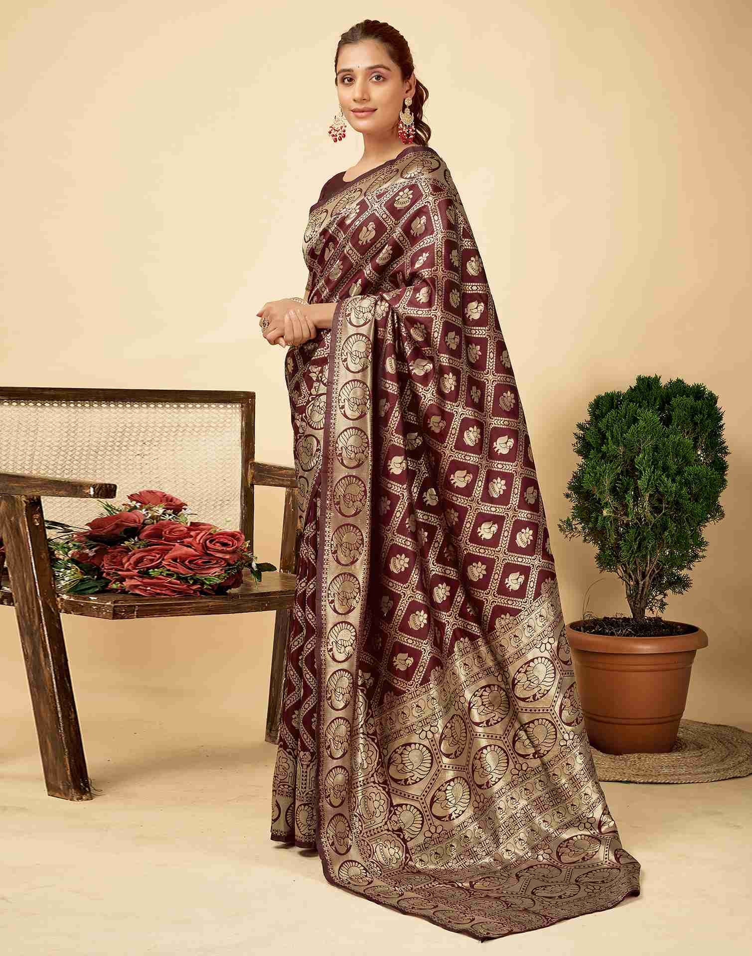 AXONIT Women's Silk Blend Banarasi Jacquard