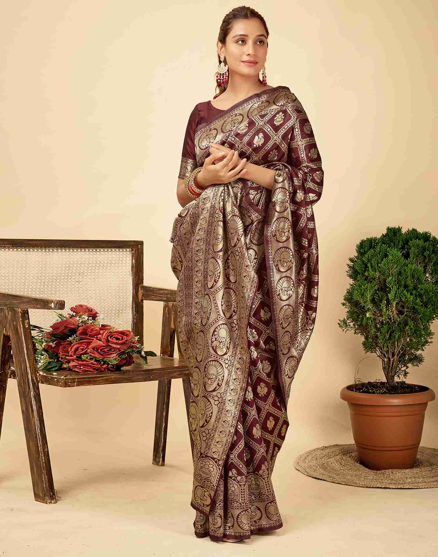 AXONIT Women's Silk Blend Banarasi Jacquard