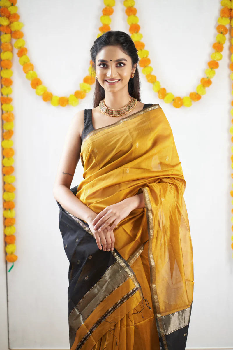 AXONIT Women's Cotton Saree with Zari Motifs & Dual Tone Finish with Unstitched Blouse Piece