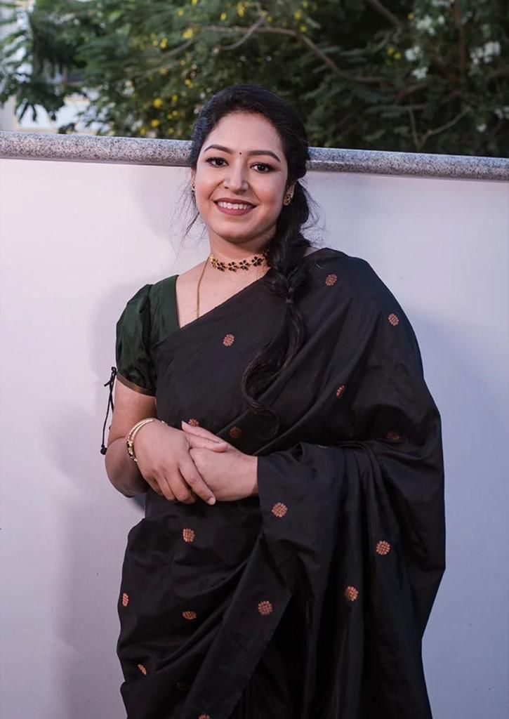 AXONIT Women's Soft Jacquard Heritage Silk Saree with Golden Zari Buti Work with Unstitched Blouse Piece - Bottle Green-Maroon