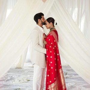 AXONIT Women's Premium Soft Silk Saree with Golden Zari Weaving with Butti Motifs & Zari Floral Pattern Border with Unstitched Blouse Piece - Red
